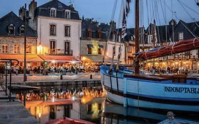 Exceptionnel Tres Beau T2 Sur Le Port De St Goustan- Vue Sur Le Port!